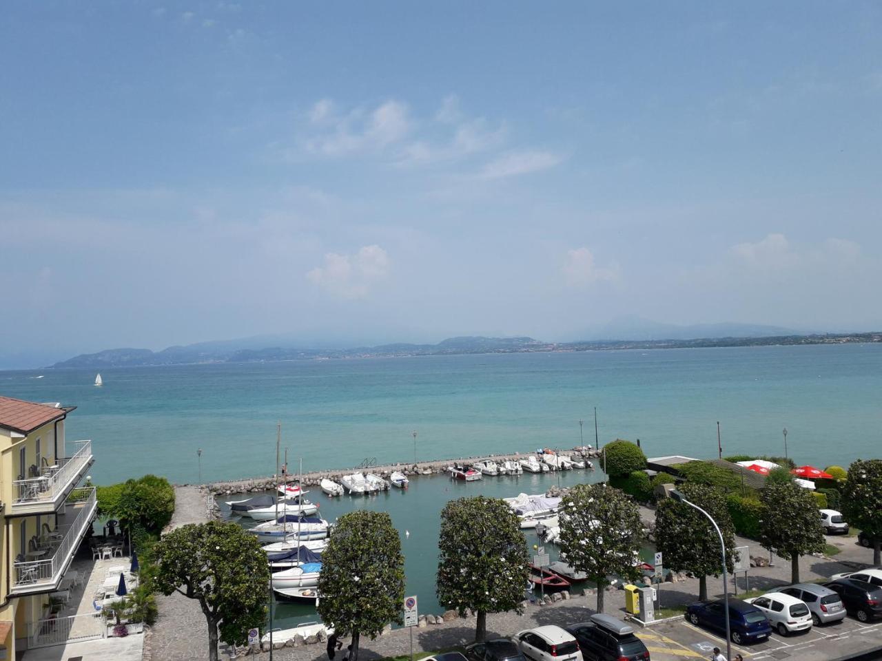 Hotel Fornaci 페스키에라델가르다 외부 사진